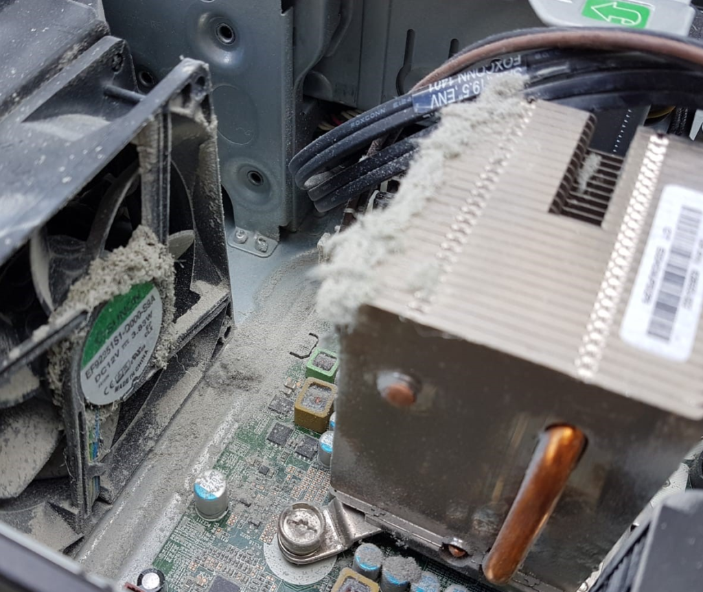 Computer Reinigung Staub Hitzeproblem