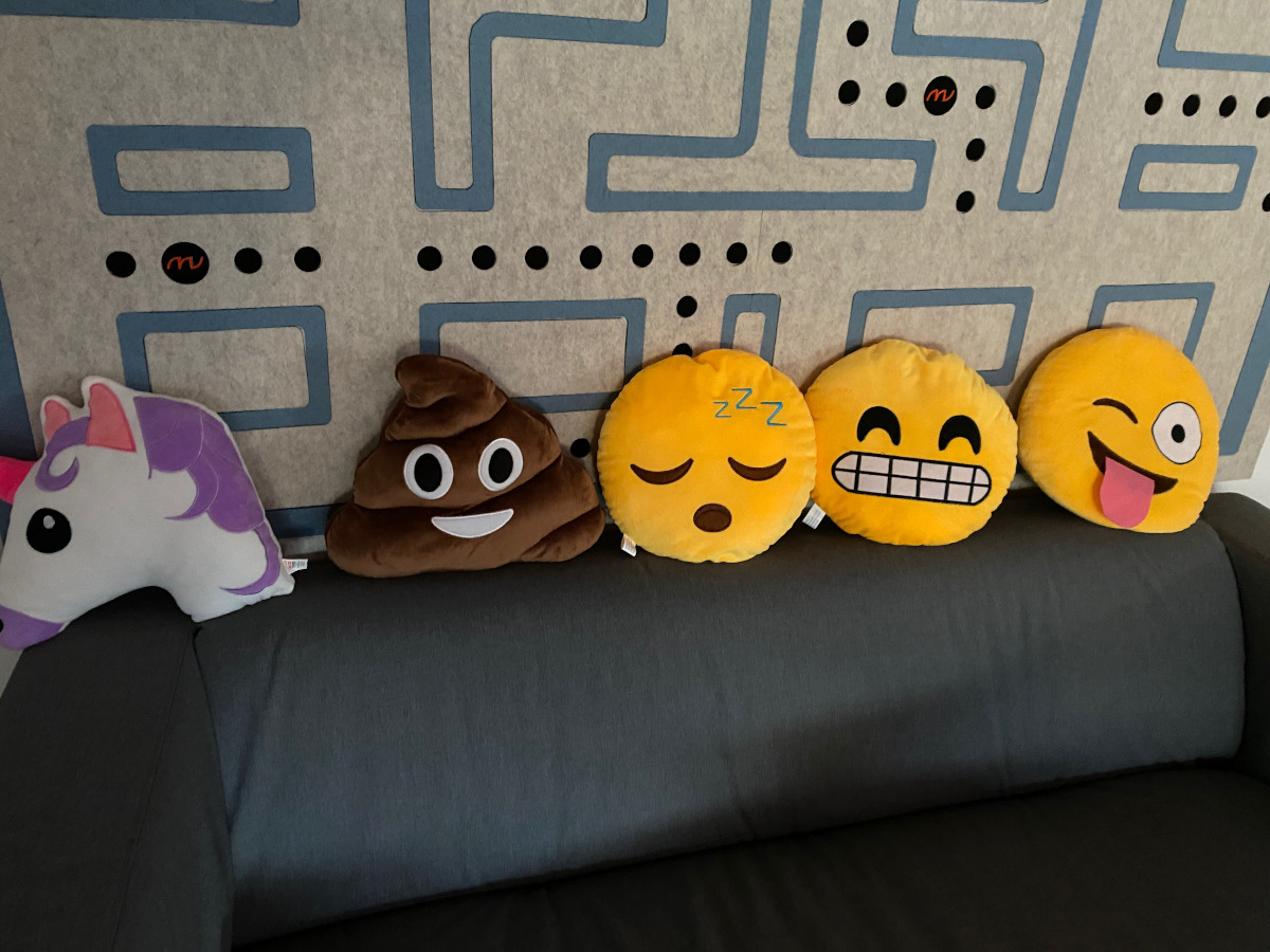 emojis lachen oder weinen